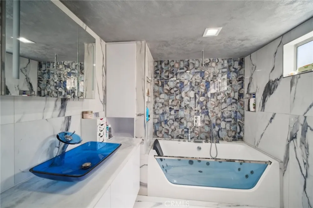 10659 Bloomfield Street Toluca Lake, CA 91602