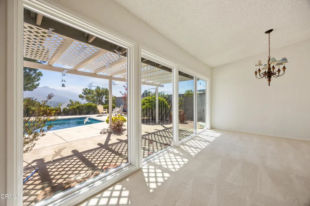 9424 Crystal View Drive Tujunga, CA 91042