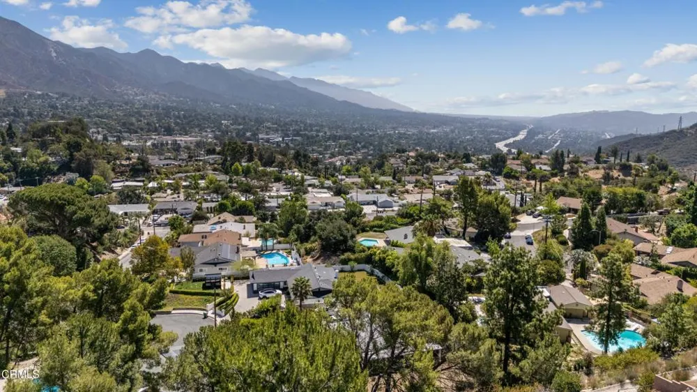 9424 Crystal View Drive Tujunga, CA 91042