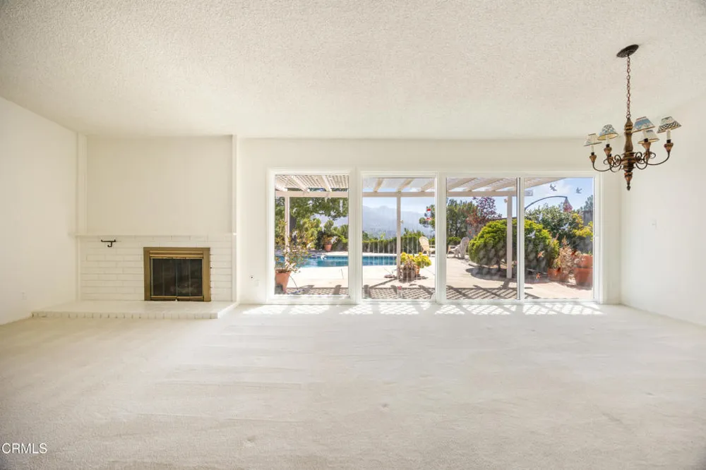 9424 Crystal View Drive Tujunga, CA 91042