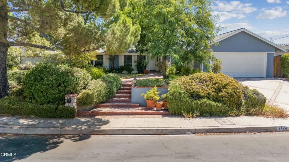 9424 Crystal View Drive Tujunga, CA 91042