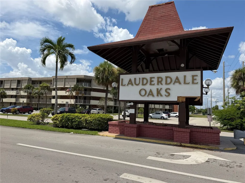2951 NW 46th Ave #109 Lauderdale Lakes, FL 33313