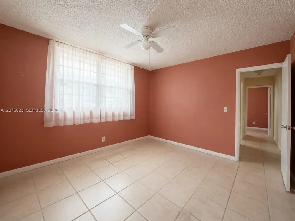 2951 NW 46th Ave #109 Lauderdale Lakes, FL 33313