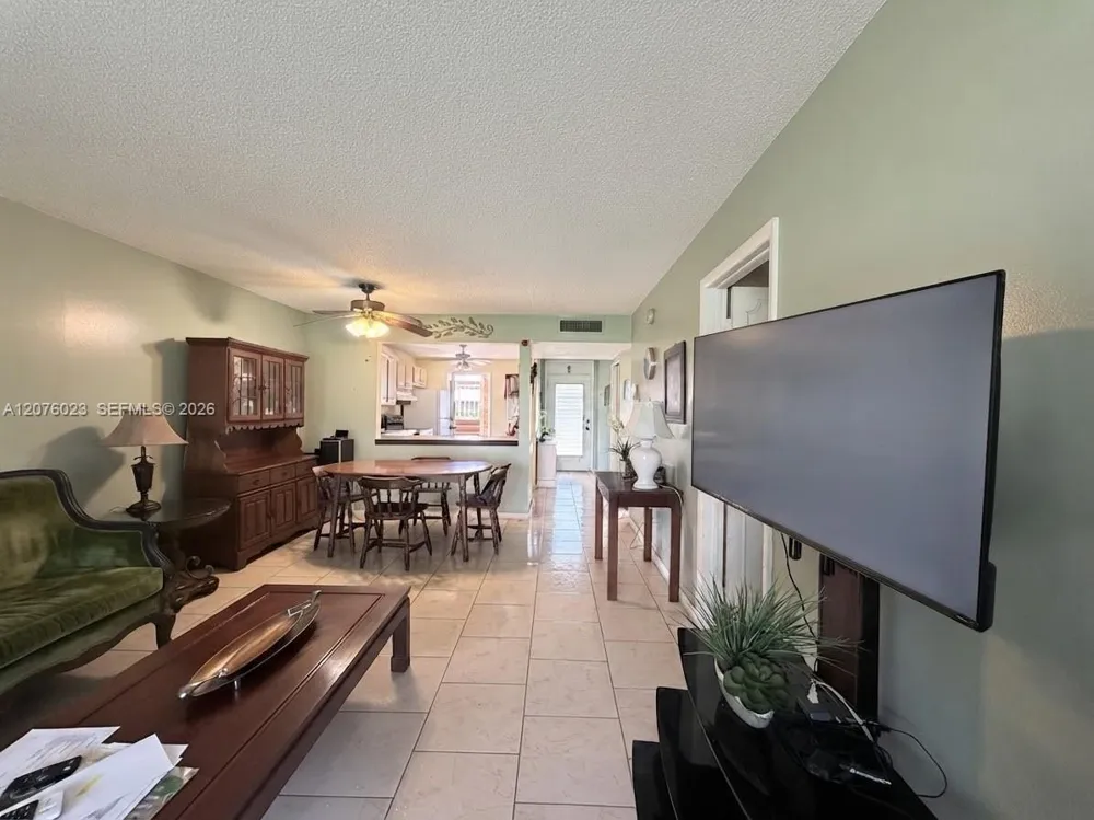 2951 NW 46th Ave #109 Lauderdale Lakes, FL 33313