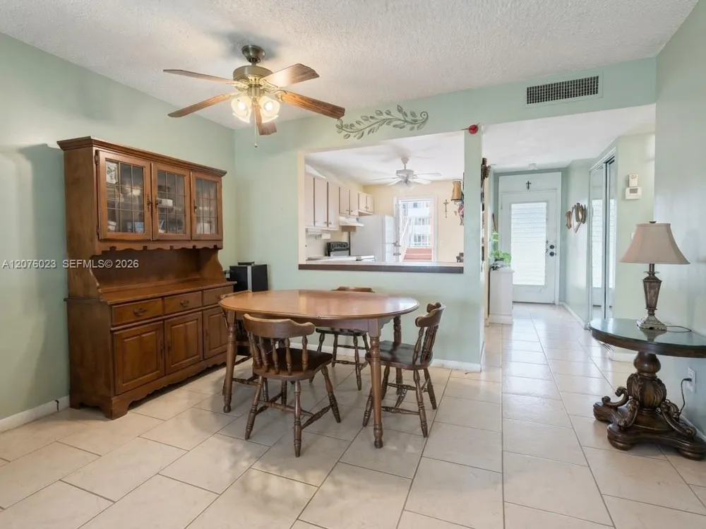 2951 NW 46th Ave #109 Lauderdale Lakes, FL 33313
