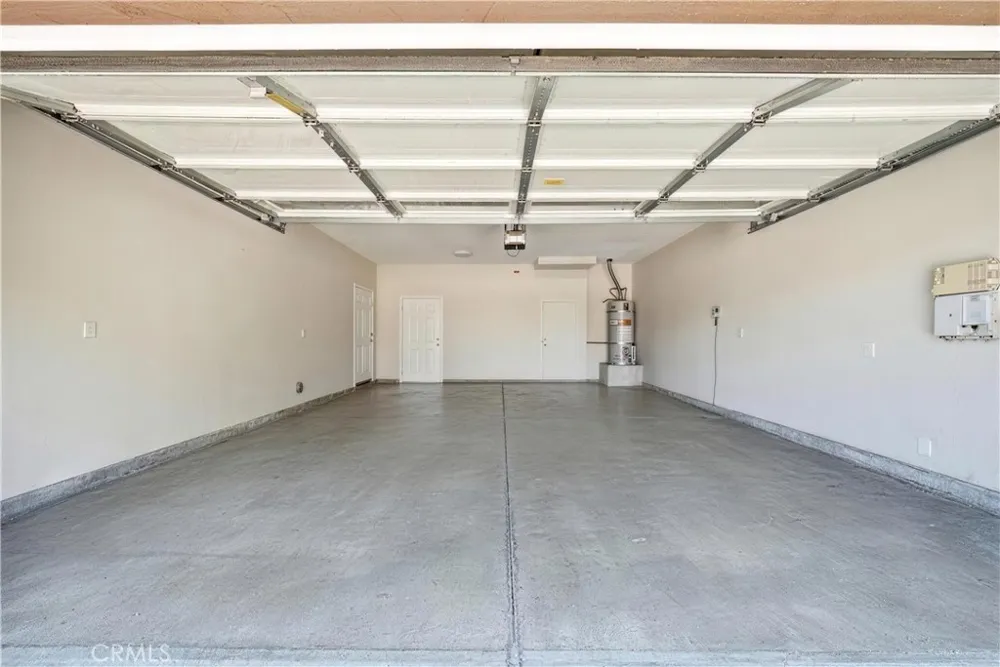 658 E. Phillips Boulevard Pomona, CA 91766