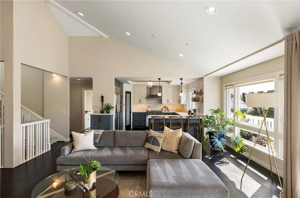 150 W Avenida San Antonio San Clemente, CA 92672