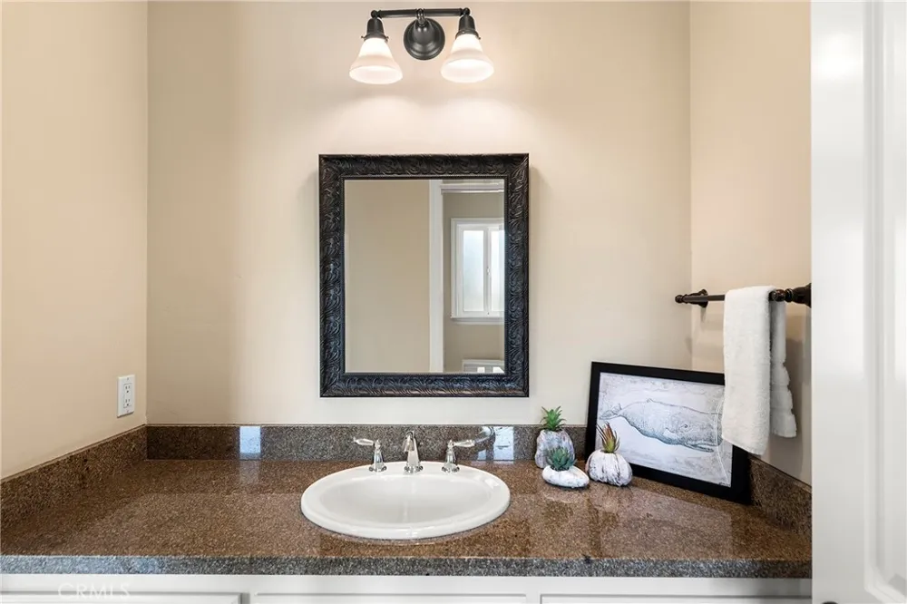 150 W Avenida San Antonio San Clemente, CA 92672