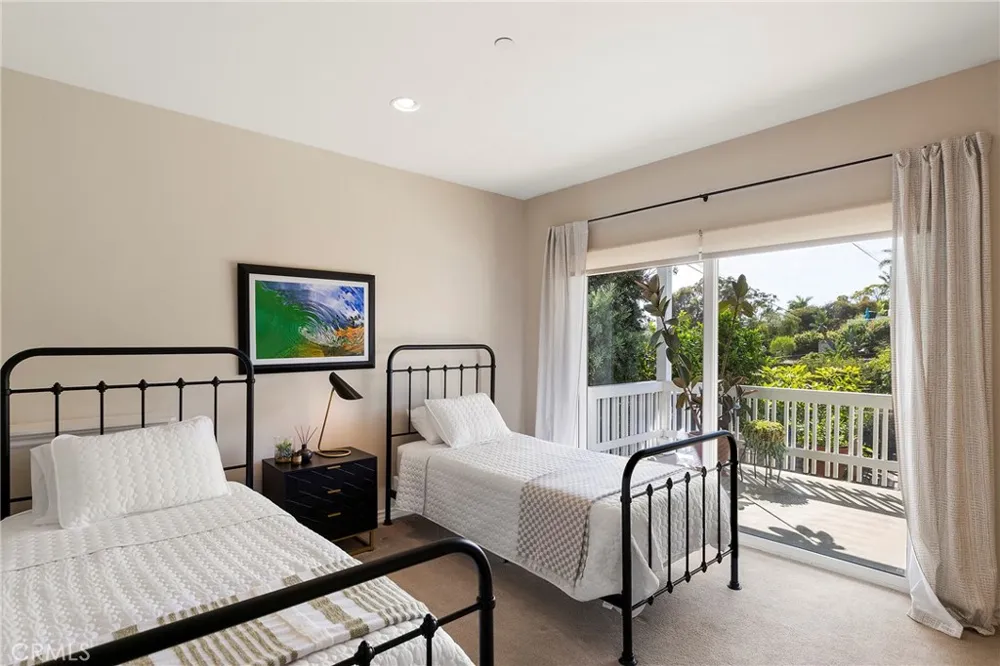 150 W Avenida San Antonio San Clemente, CA 92672