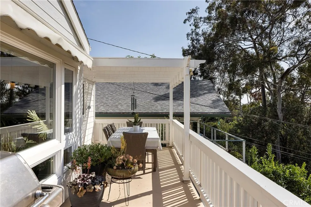 150 W Avenida San Antonio San Clemente, CA 92672