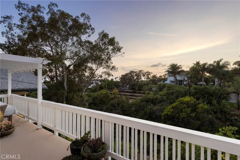 150 W Avenida San Antonio San Clemente, CA 92672