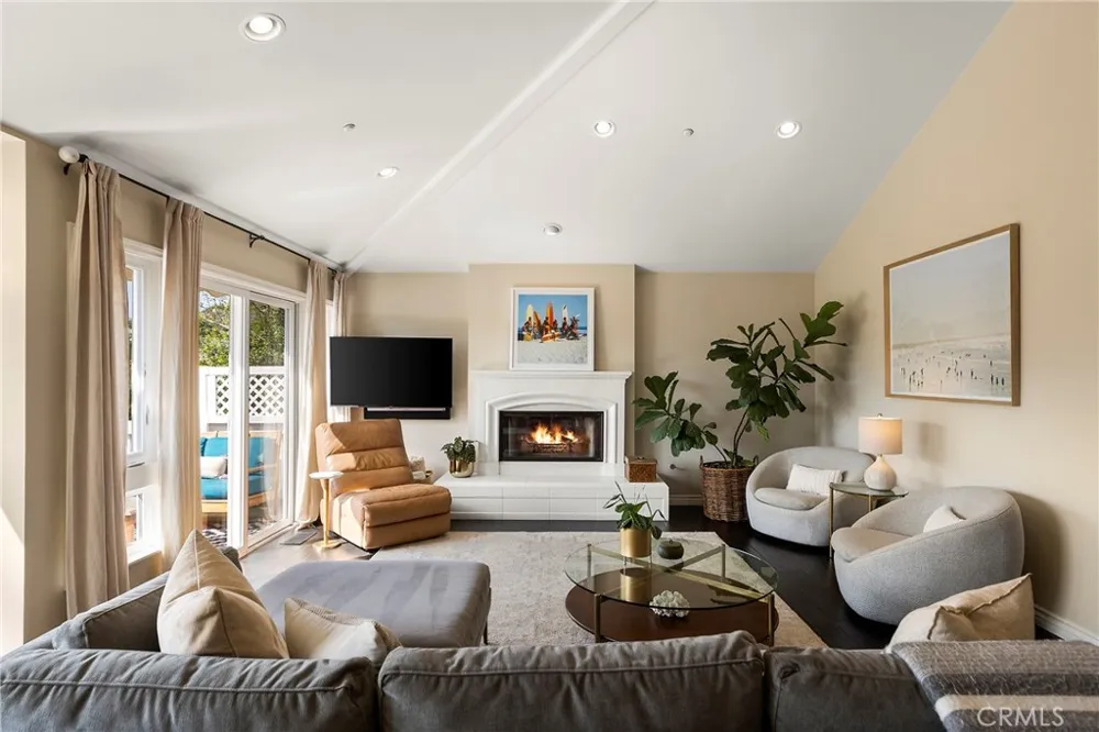 150 W Avenida San Antonio San Clemente, CA 92672