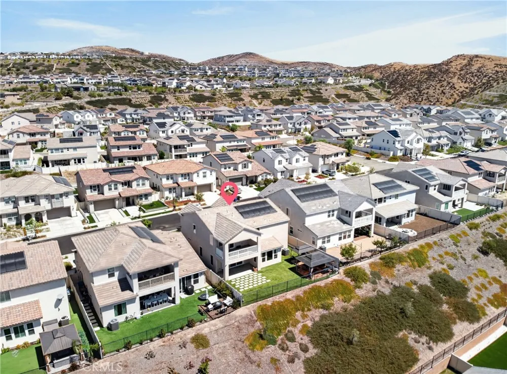 18148 Hedgerow Canyon Country, CA 91350