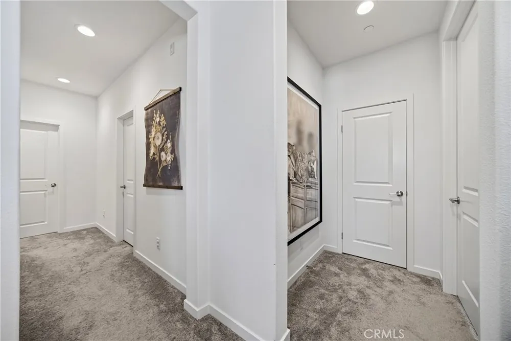 18148 Hedgerow Canyon Country, CA 91350