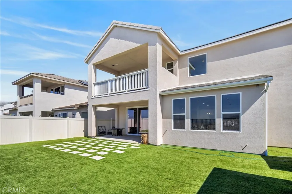 18148 Hedgerow Canyon Country, CA 91350