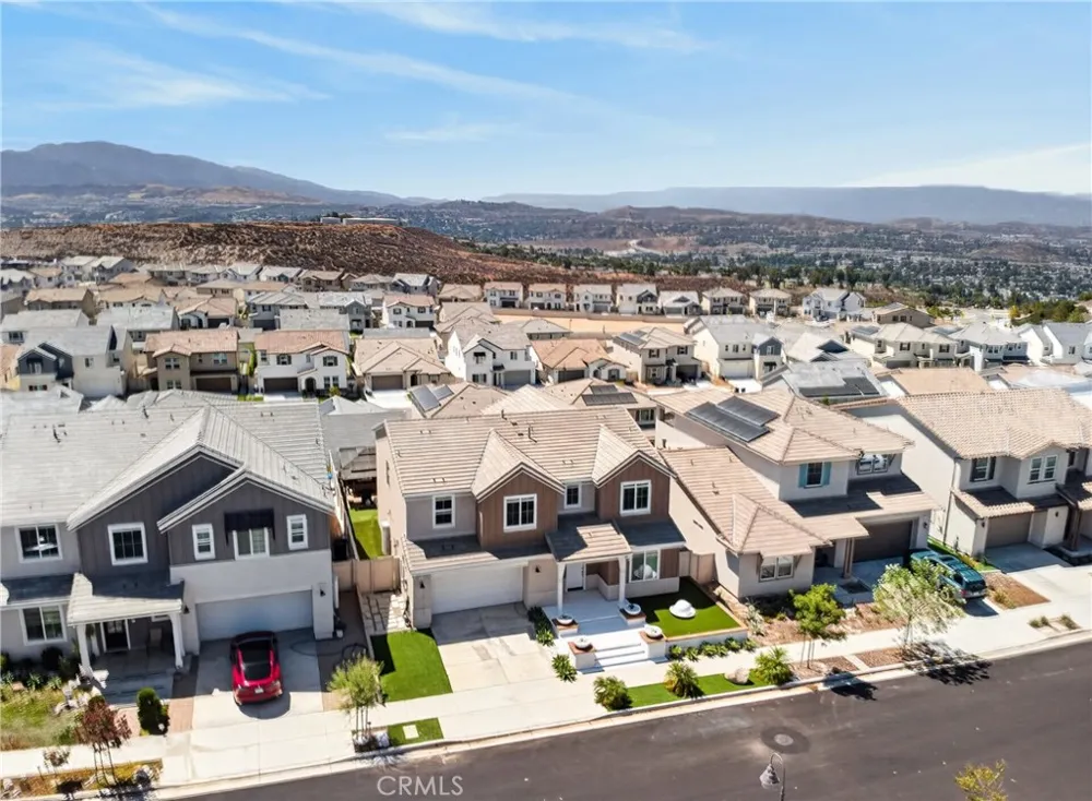 18148 Hedgerow Canyon Country, CA 91350