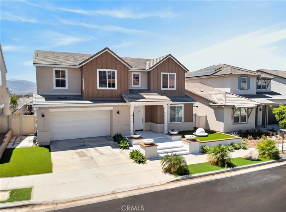 18148 Hedgerow Canyon Country, CA 91350