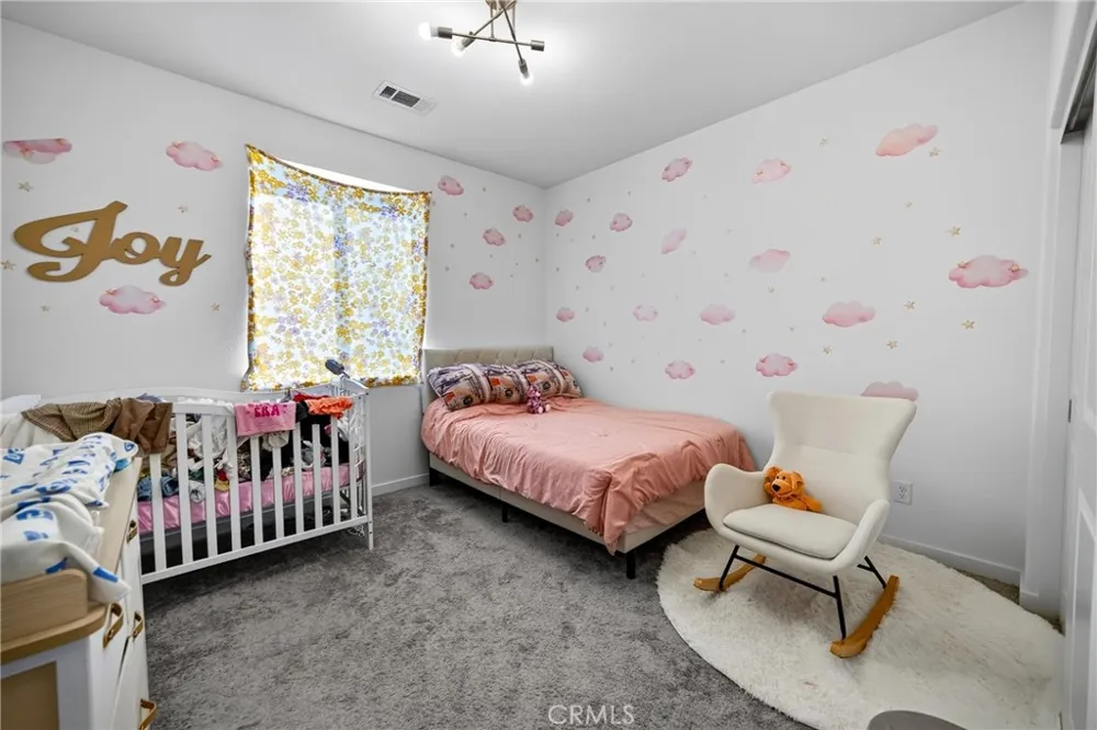 18148 Hedgerow Canyon Country, CA 91350