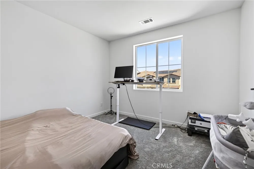 18148 Hedgerow Canyon Country, CA 91350