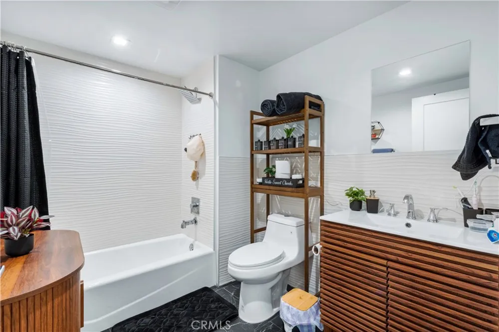 473 E 55th Street Long Beach, CA 90805