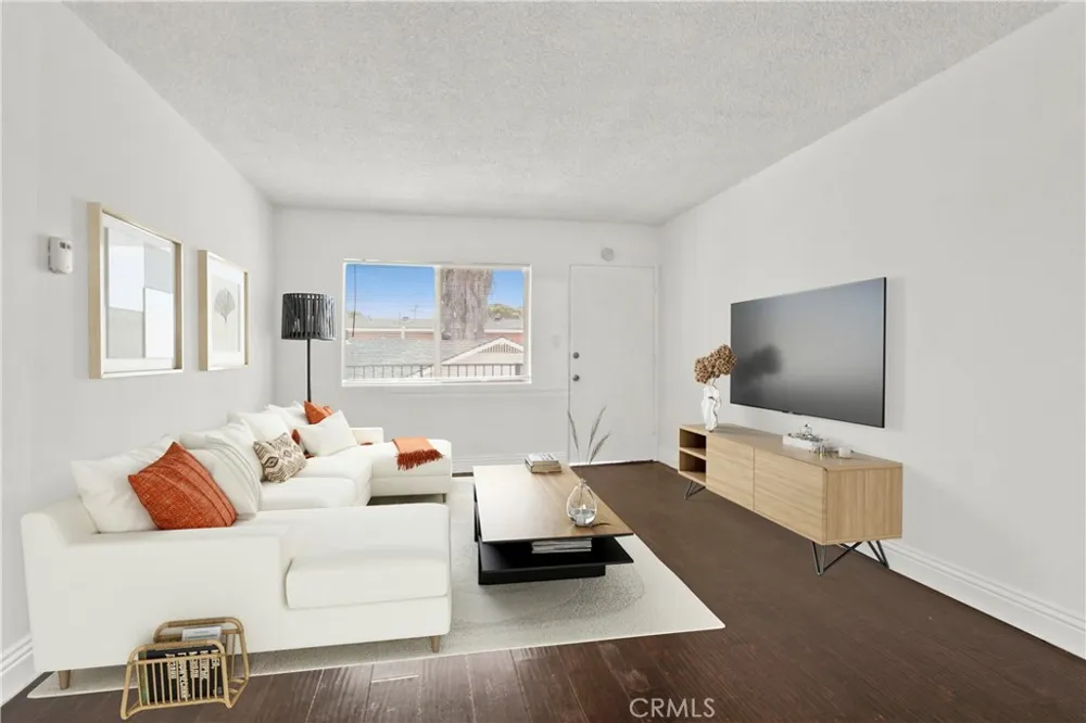 473 E 55th Street Long Beach, CA 90805