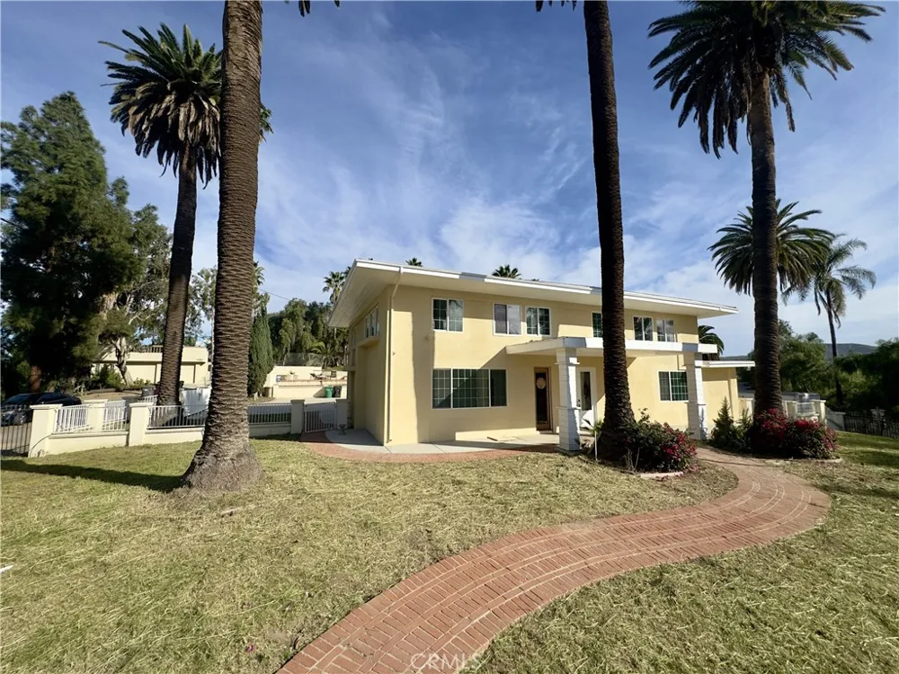 1607 cherokee Corona, CA 92881