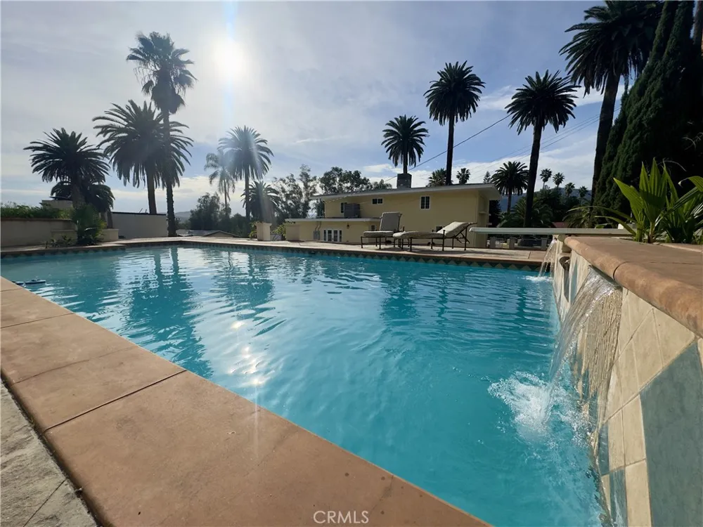 1607 cherokee Corona, CA 92881