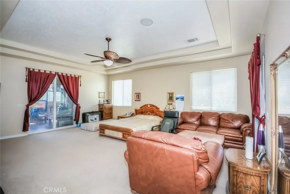 13830 Paramount Phelan, CA 92371