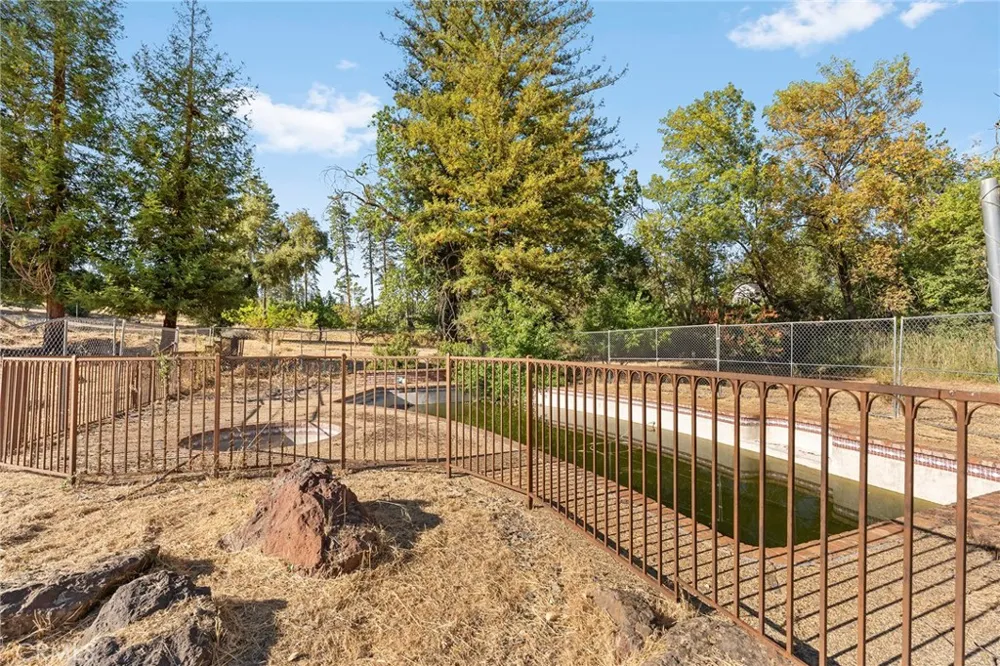 5240 Trafalagar Square Paradise, CA 95969