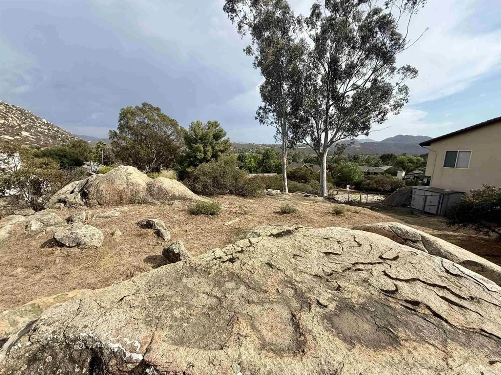 Daza Drive Ramona, CA 92065