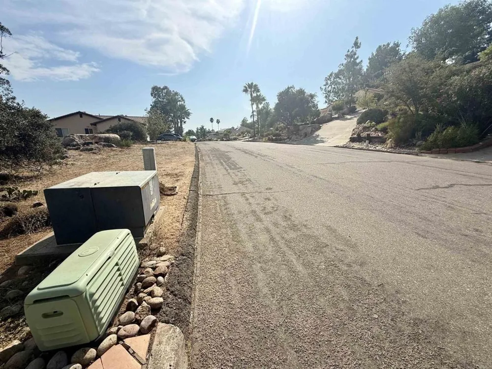 Daza Drive Ramona, CA 92065