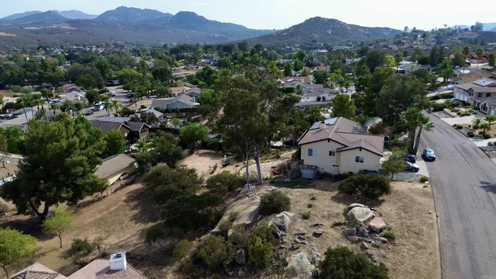 Daza Drive Ramona, CA 92065