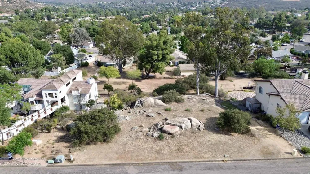 Daza Drive Ramona, CA 92065