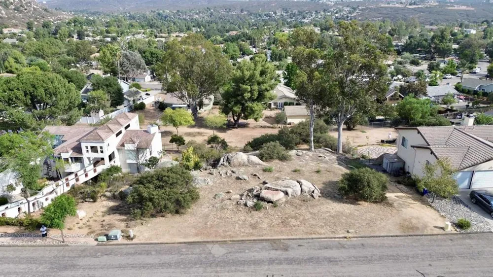 Daza Drive Ramona, CA 92065