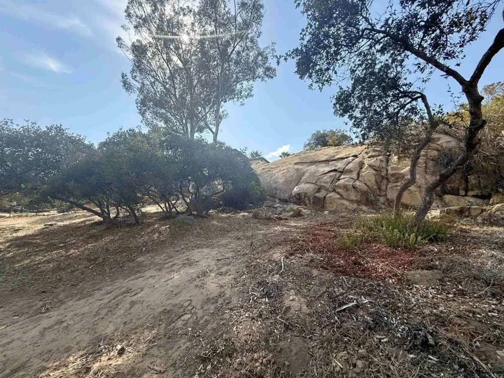 Daza Drive Ramona, CA 92065