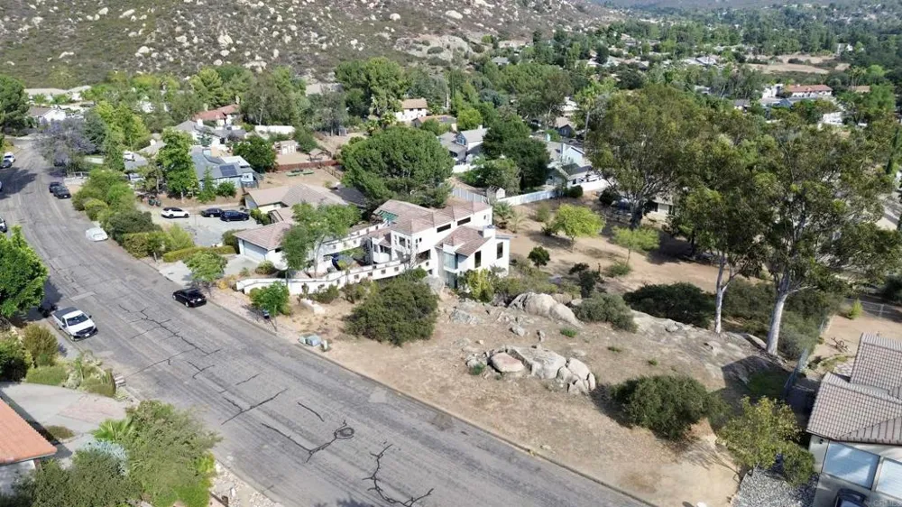 Daza Drive Ramona, CA 92065