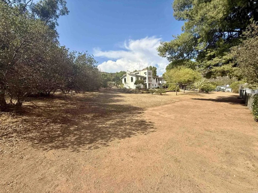 Daza Drive Ramona, CA 92065