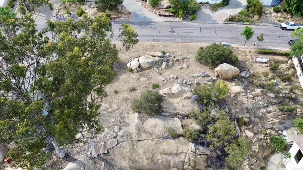 Daza Drive Ramona, CA 92065