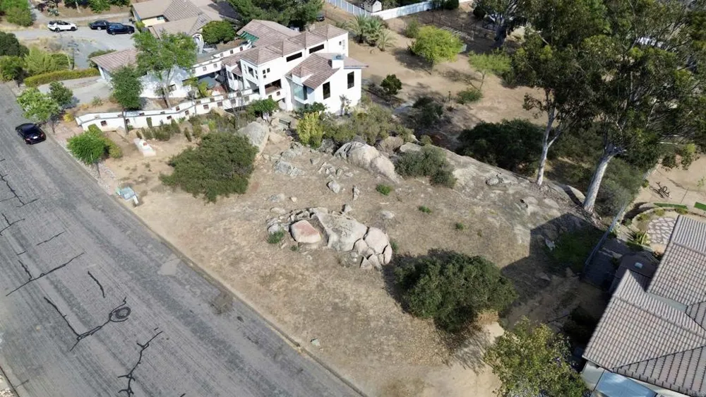 Daza Drive Ramona, CA 92065
