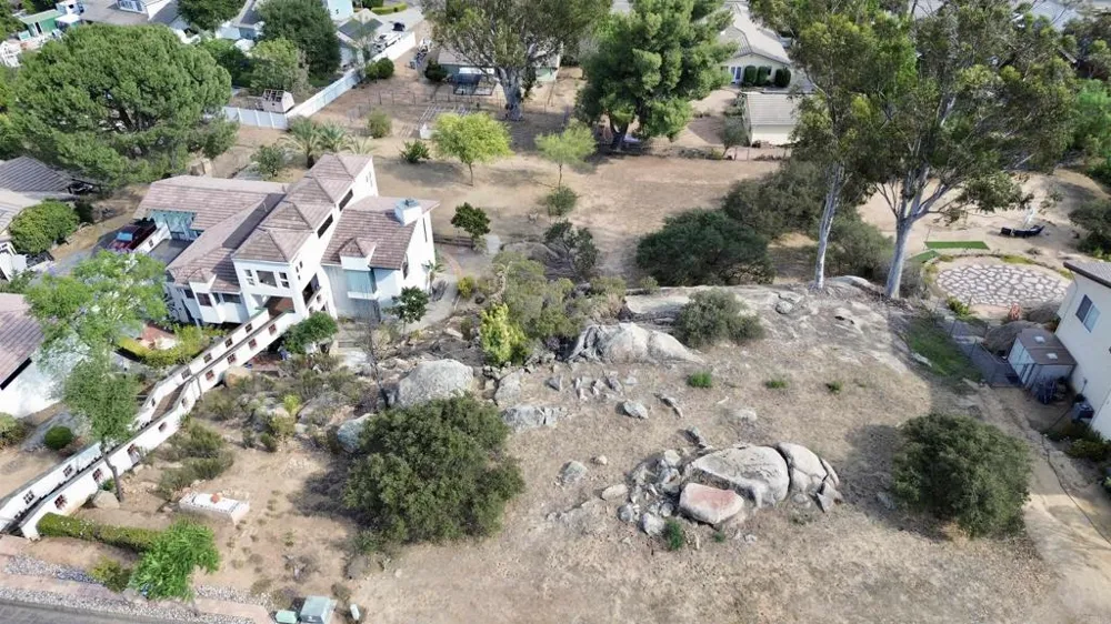 Daza Drive Ramona, CA 92065