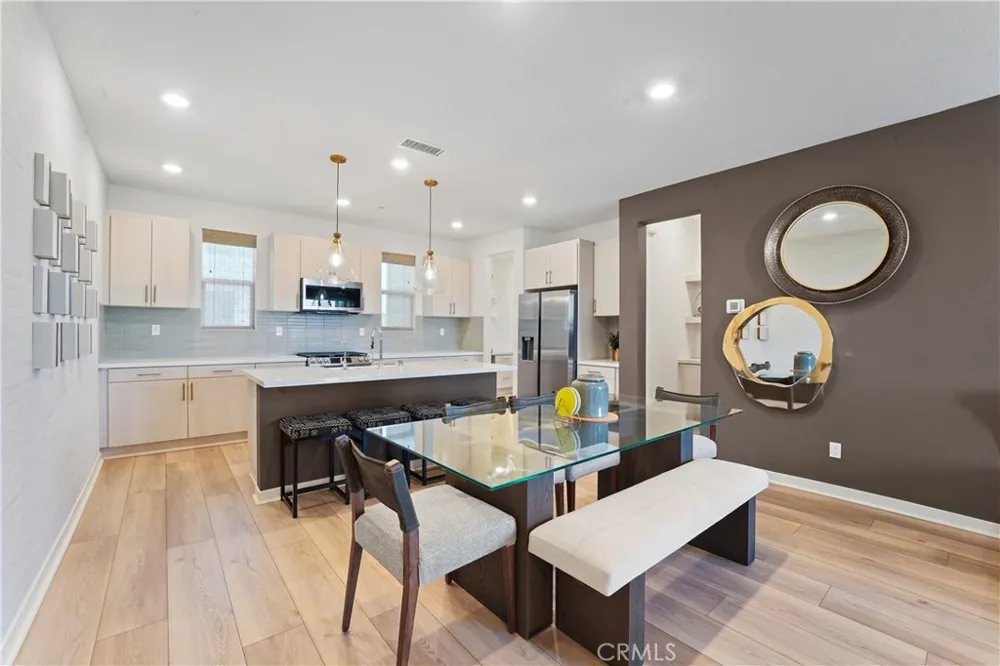 2941 W Lincoln Ave #3 Anaheim, CA 92801