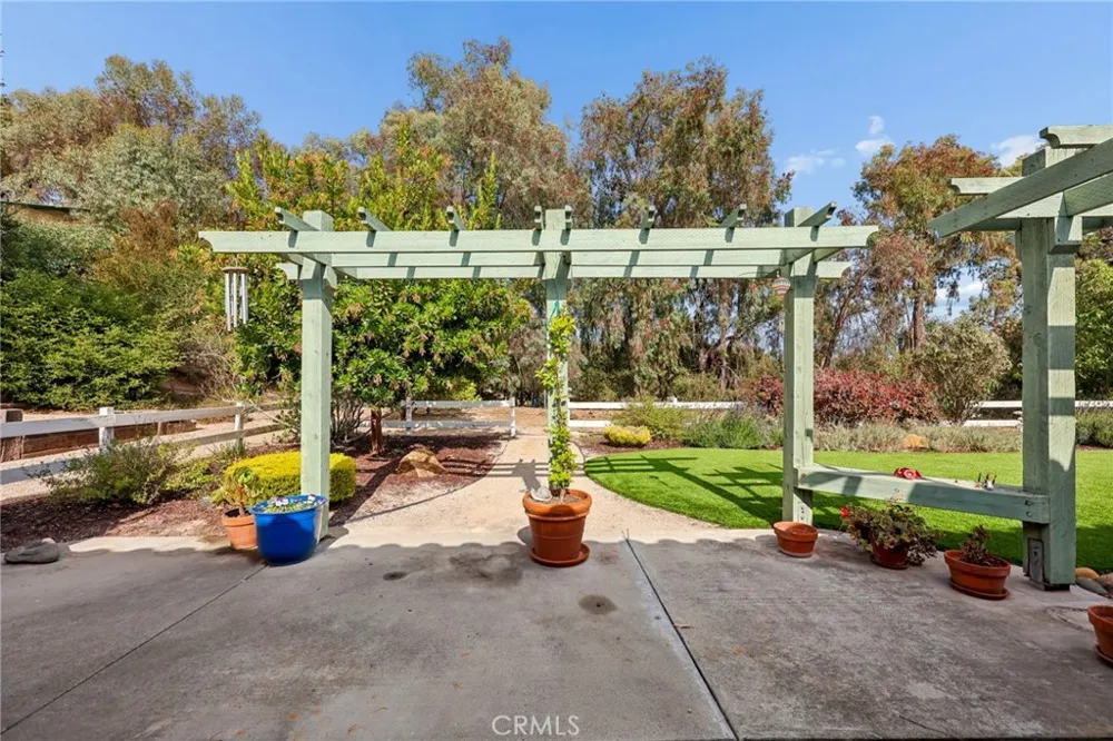 885 Ten Oaks Way Nipomo, CA 93444