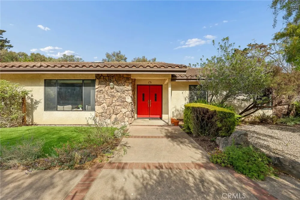 885 Ten Oaks Way Nipomo, CA 93444