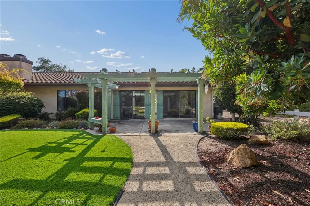 885 Ten Oaks Way Nipomo, CA 93444