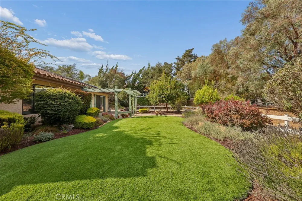 885 Ten Oaks Way Nipomo, CA 93444