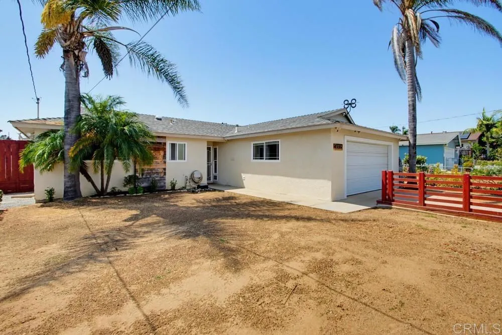 4925 Siesta Drive Oceanside, CA 92057