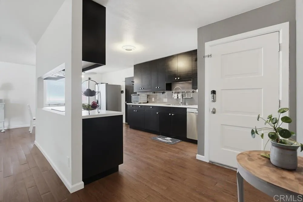 4925 Siesta Drive Oceanside, CA 92057