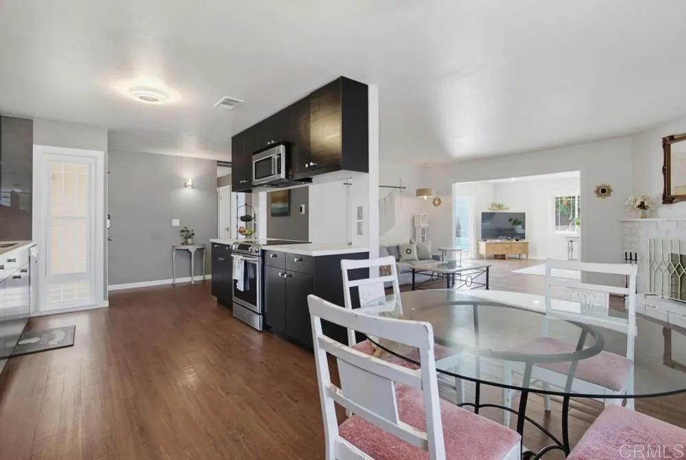 4925 Siesta Drive Oceanside, CA 92057