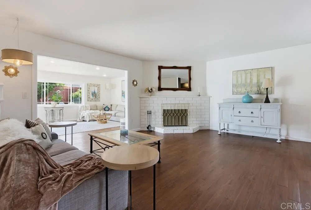 4925 Siesta Drive Oceanside, CA 92057