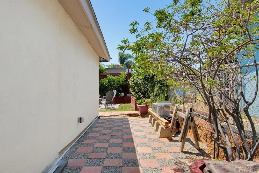4925 Siesta Drive Oceanside, CA 92057